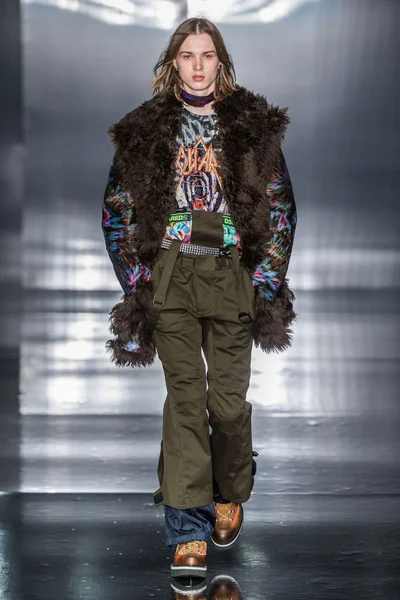 Look 42
